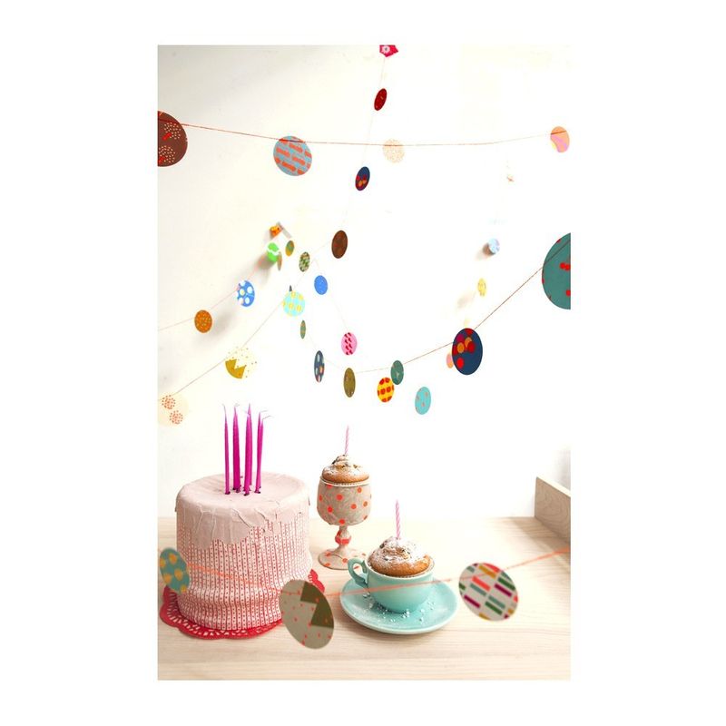 Guirlande-confetti-papier-fluo2
