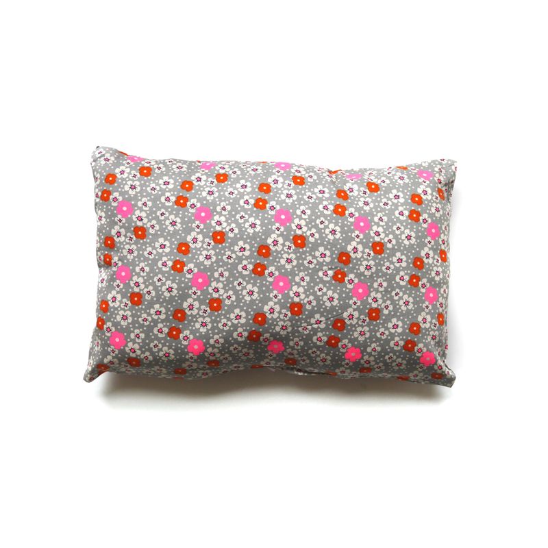 Coussin-fleur-petit-pan